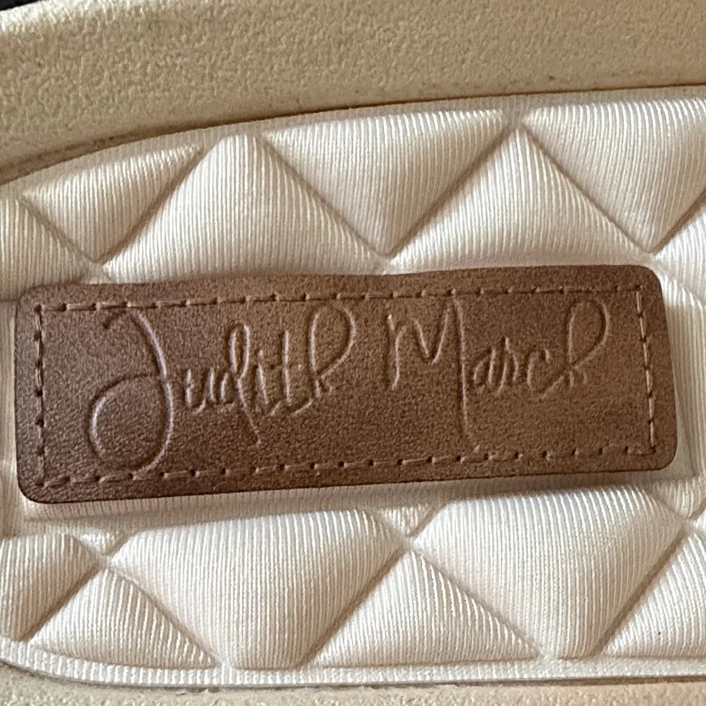 Judith March Beige Slide Sandals with Turquoise Letter Appliqués